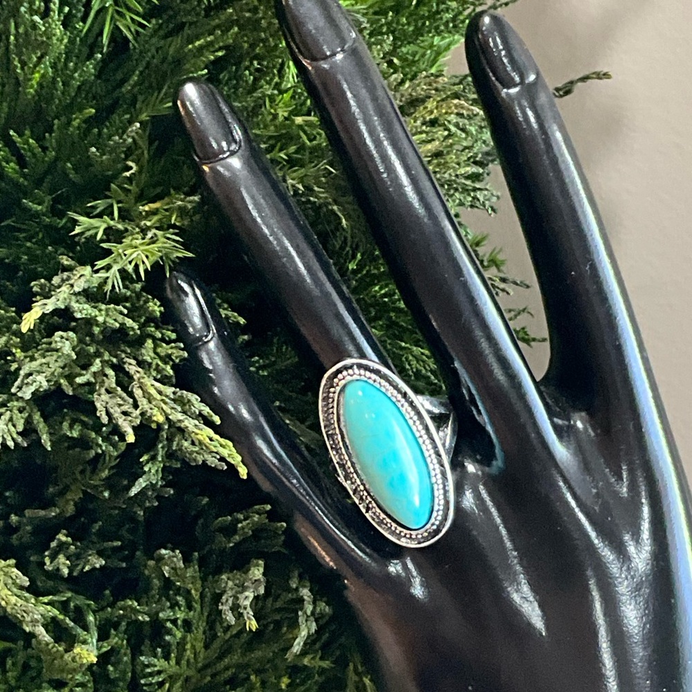 Turquoise Oval Silver Ring 8